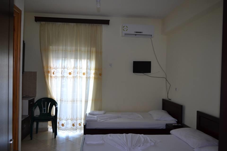 John Apartments Ksamil Luaran gambar